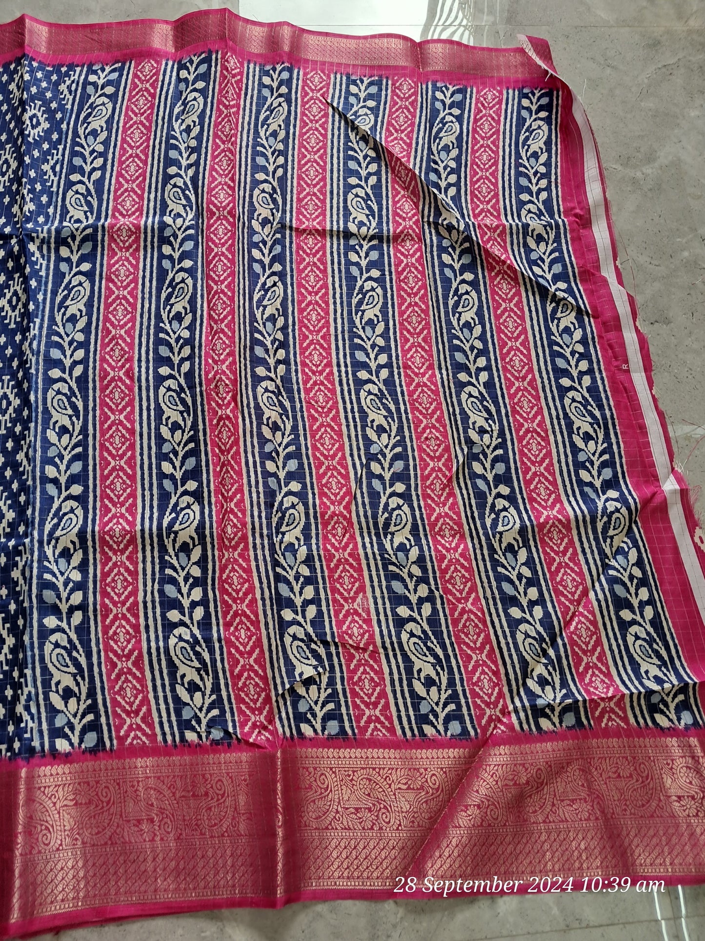 Mangalagiri checks sarees